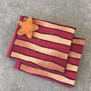 ✨3/$10 American flag pin with a star brooch